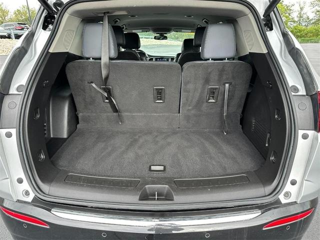 2021 buick enclave essence