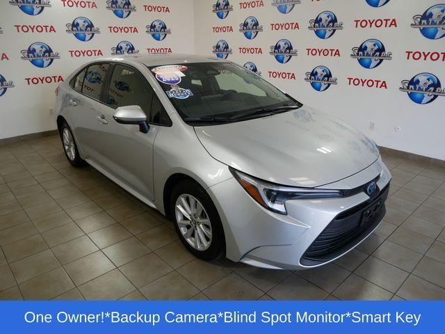 2023 toyota corolla hybrid le