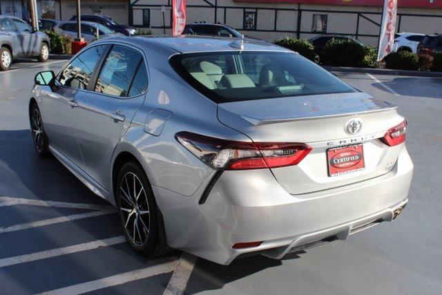 2023 toyota camry se