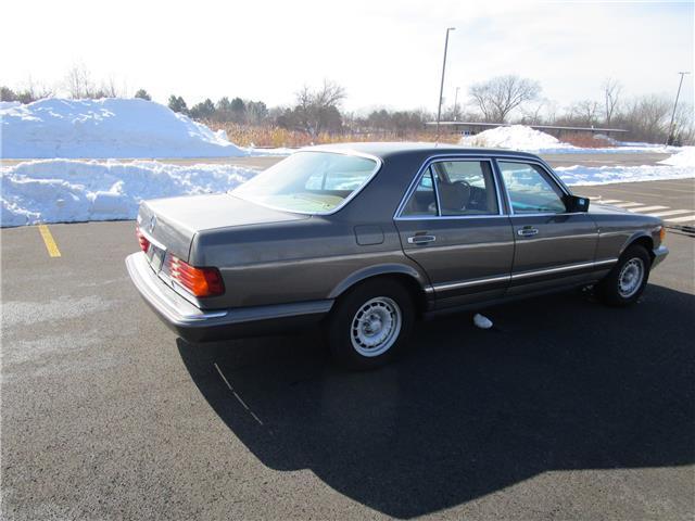 1985 mercedes-benz 380 series 380se 99,000 miles brown