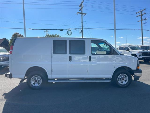 2022 gmc savana 2500 work van