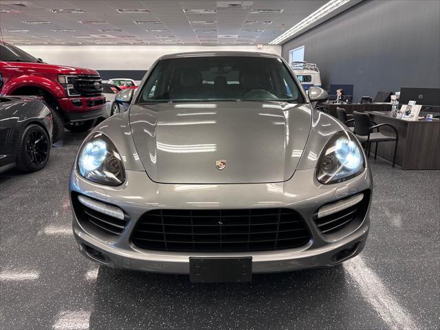 2011 porsche cayenne turbo