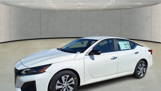 2025 Nissan Altima s