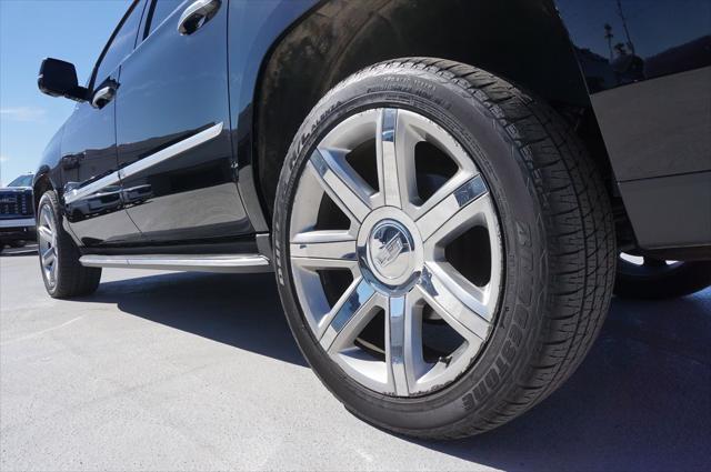 2020 cadillac escalade esv luxury