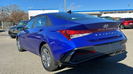 2024 Hyundai Elantra