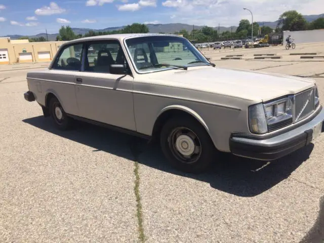242 volvo 1981 very good original condition