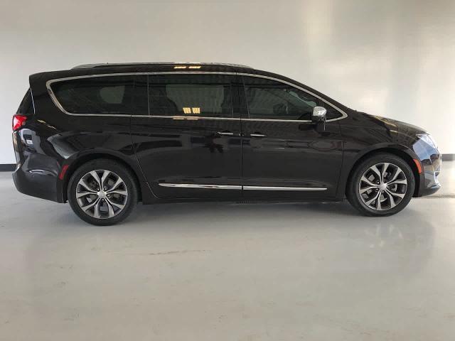 2017 chrysler pacifica limited