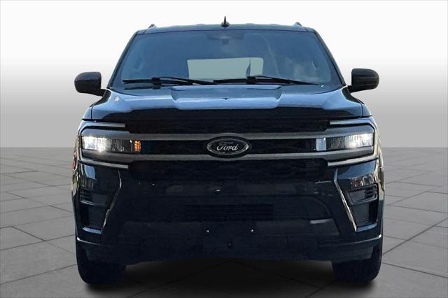 2022 ford expedition xlt