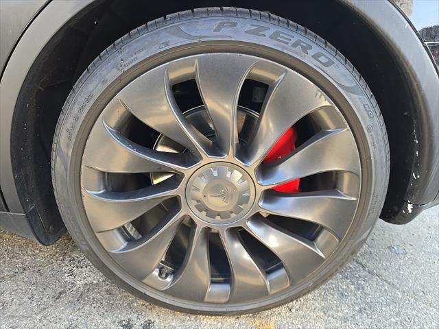 2022 tesla model y performance dual motor all-wheel drive