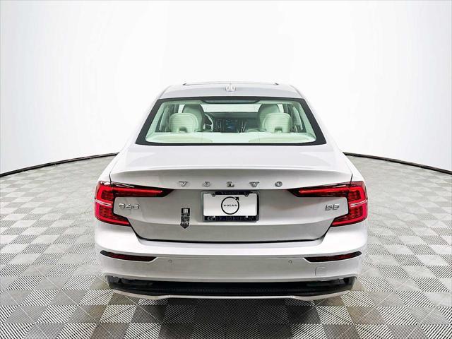 2024 volvo s60 b5 core dark theme
