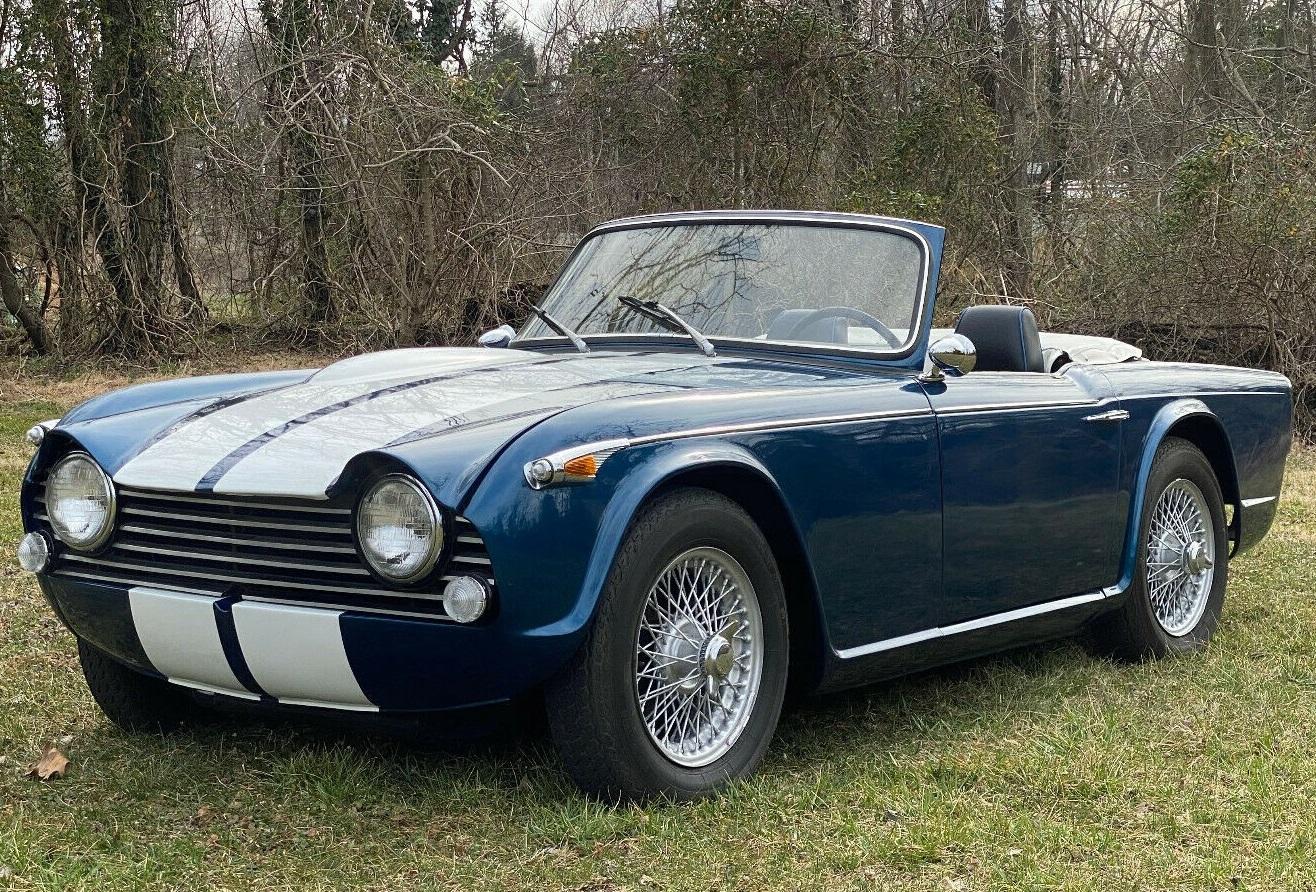1966 triumph tr4a blue with white stripes truly enjoyable car