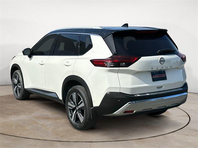 2022 nissan rogue platinum