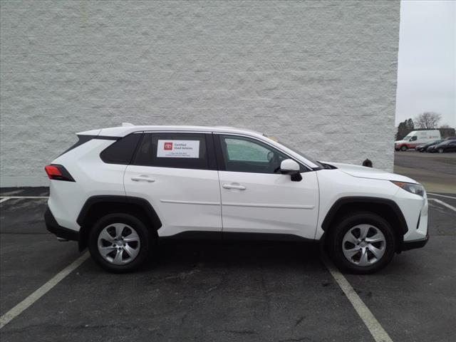 2022 toyota rav4 le