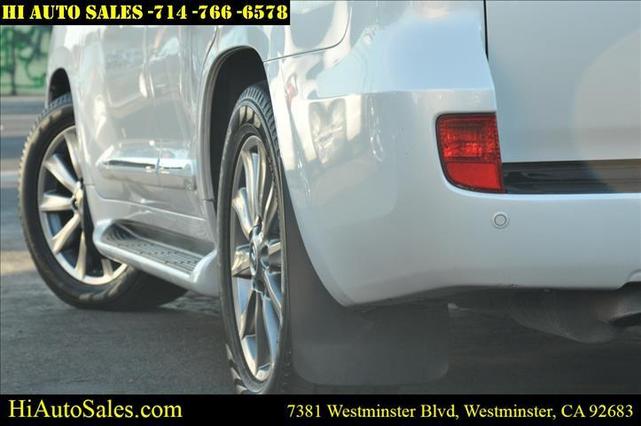 2011 lexus lx 570