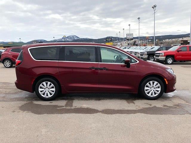 2018 chrysler pacifica l l 4dr mini-van for sale in spearfish, south dakota
