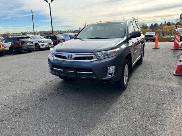 2011 toyota highlander hybrid base