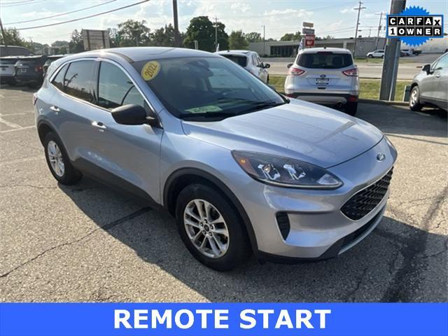 2022 ford escape se