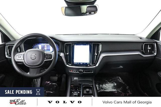 2024 volvo s60 b5 core dark theme