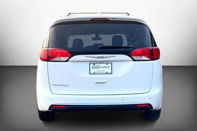 2018 chrysler pacifica touring-l