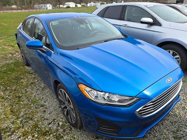 2019 ford fusion se