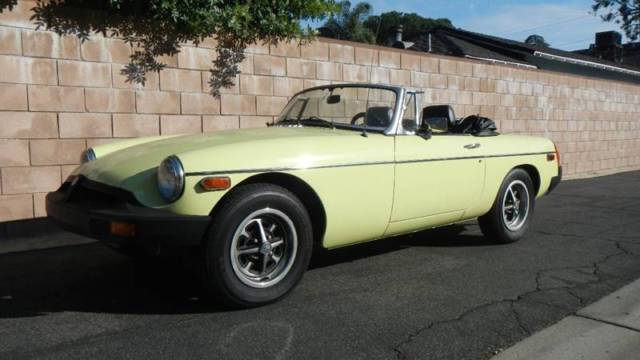 1977 mg mgb manual restored- hard top-soft top 77k