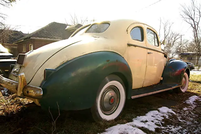 1940 packard 110 club sedan (coupe')