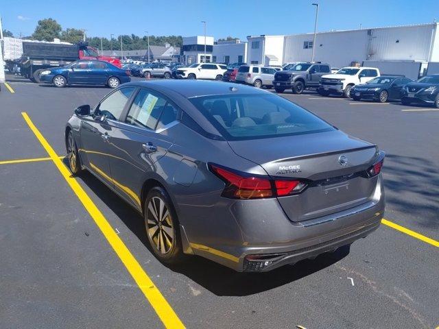 2021 nissan altima 2.5 sv
