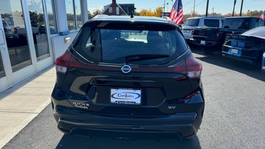 2021 nissan kicks sv
