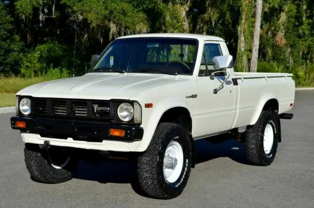 1981 toyota pickup singlecab sr5 4wd longbox 22r tacoma trd vintage manual rare