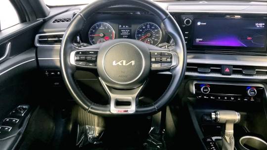 2022 Kia K5