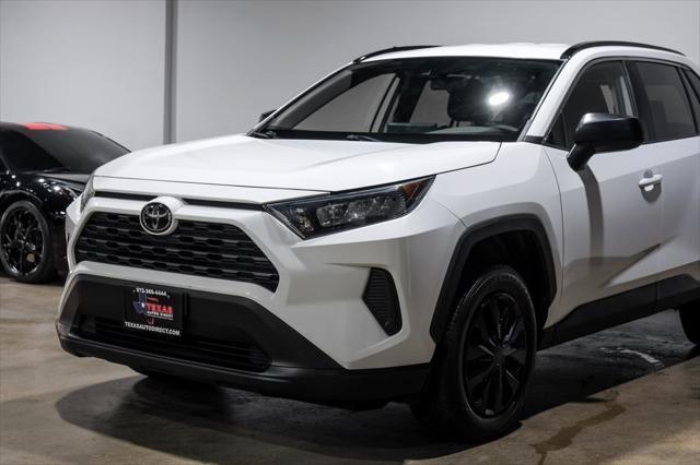 2020 toyota rav4 le