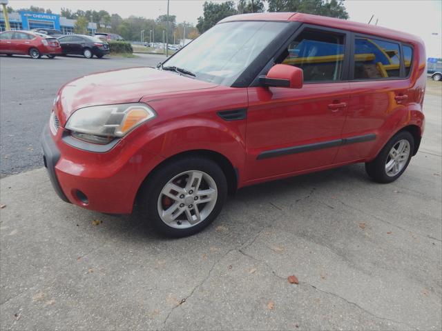 2011 kia soul +