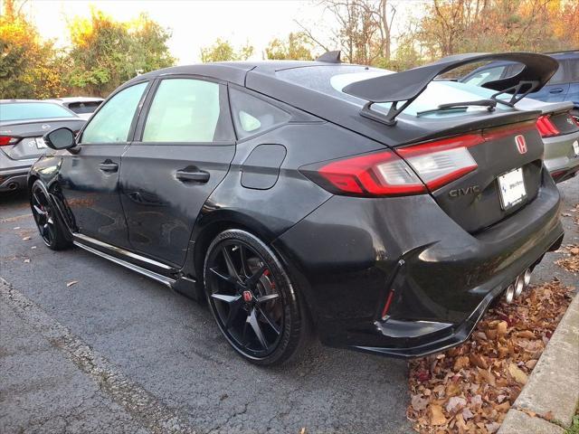 2024 honda civic type r base