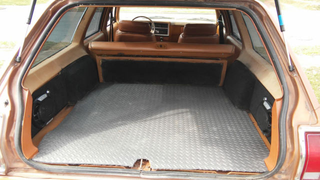 1979 plymouth volare base wagon 4-door 5.2l