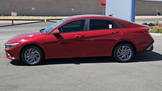 2024 Hyundai Elantra