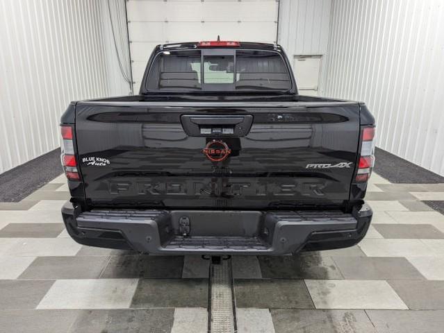 2022 nissan frontier pro-4x