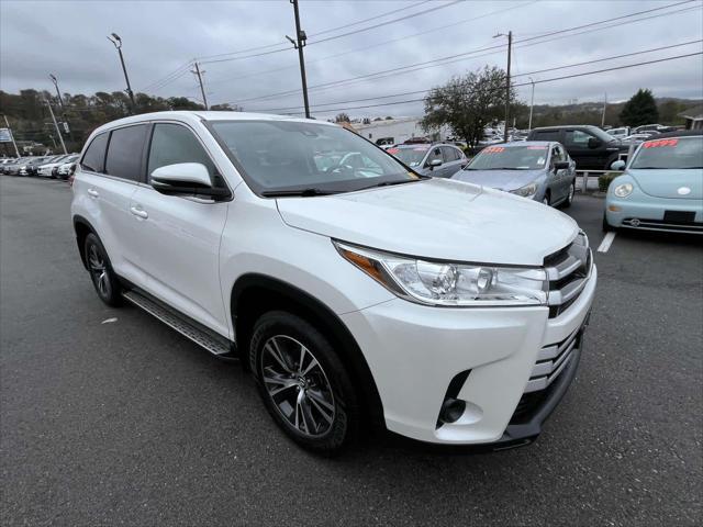 2019 toyota highlander le i4