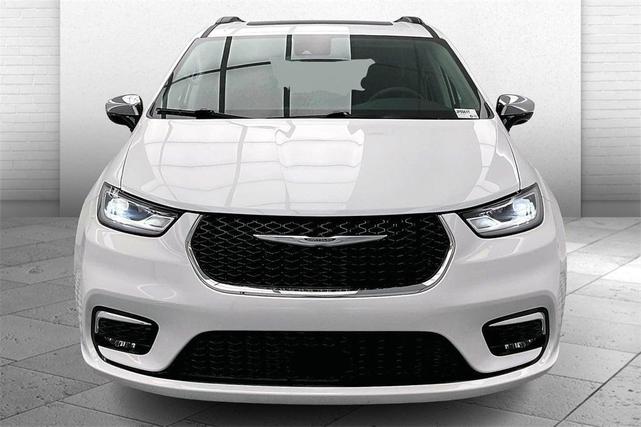 2023 chrysler pacifica limited