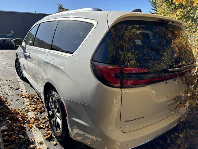 2024 chrysler pacifica hybrid pinnacle