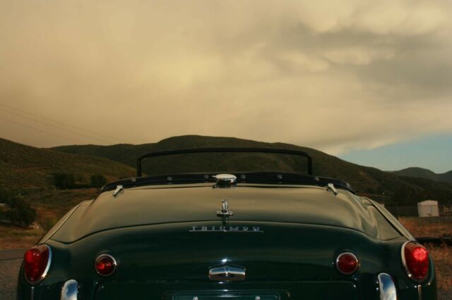 1960 triumph tr3 new paint,wire wheels ,overdrive, brg
