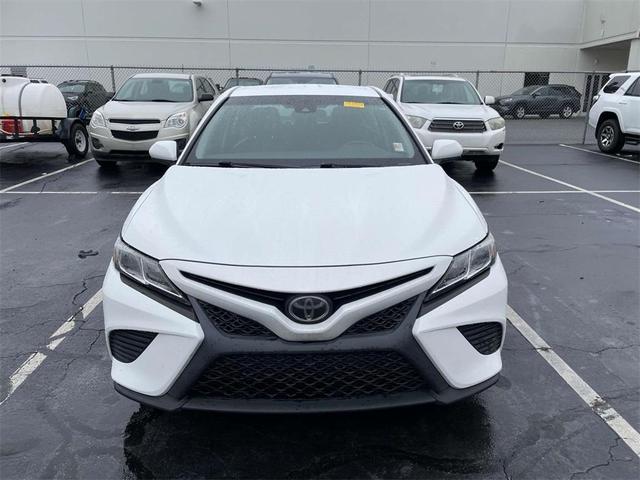 2018 toyota camry se