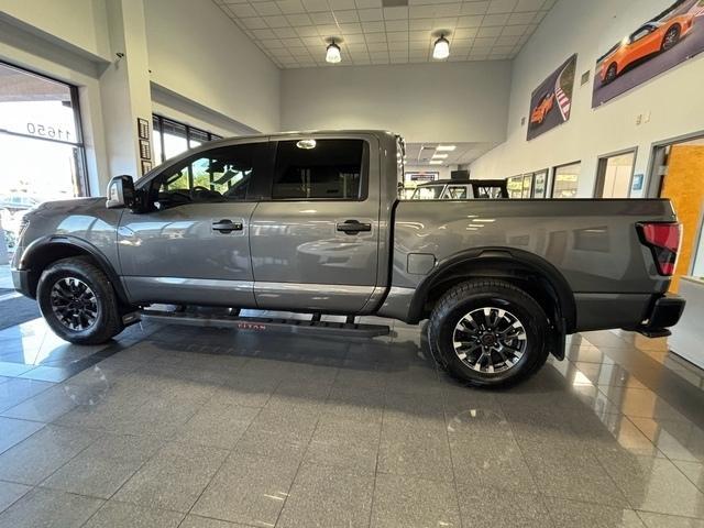 2024 nissan titan pro-4x