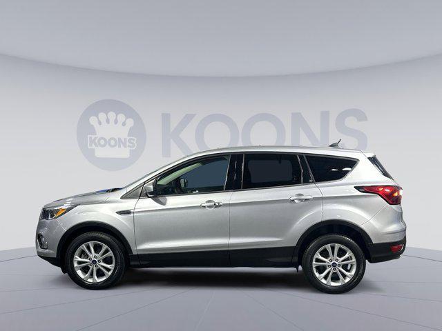 2019 ford escape se