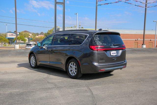 2022 chrysler pacifica touring l