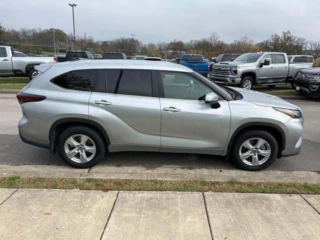 2024 toyota highlander xle