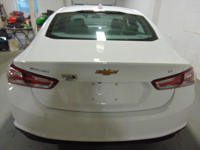 2022 chevrolet malibu fwd lt