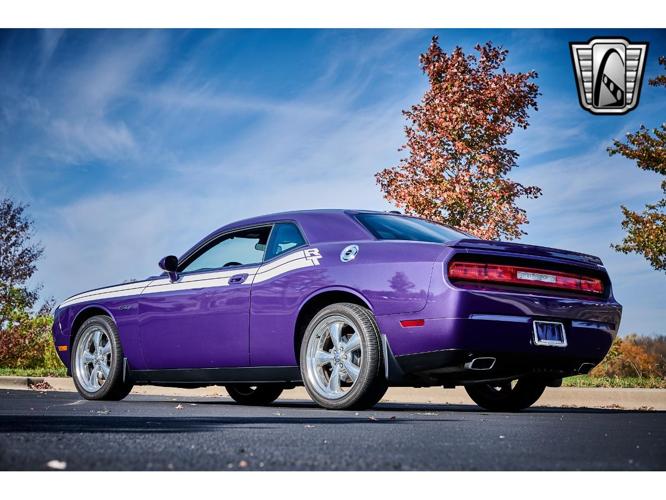 2010 dodge challenger in o'fallon, illinois