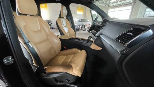 2022 Volvo XC90