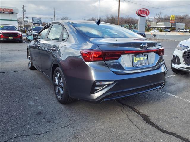 2021 kia forte lxs