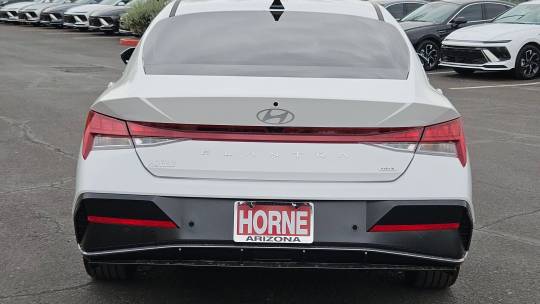 2024 Hyundai Elantra